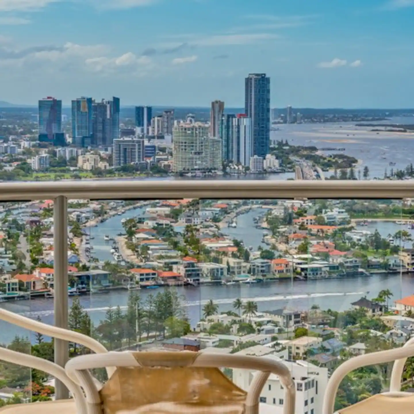 8d7ad4b2-30b3-4810-9fe3-ac8104343194